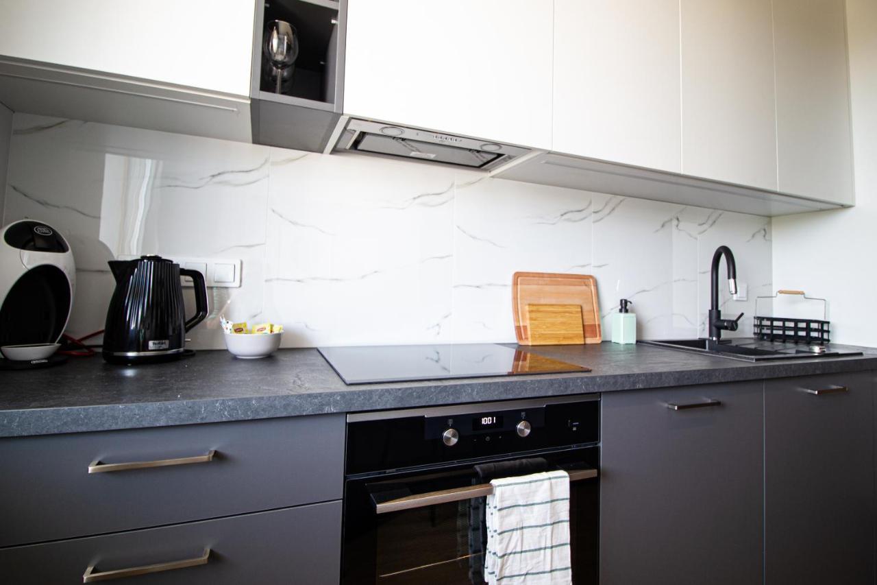 Patio Praga Metro Apartment Warsaw Exterior photo